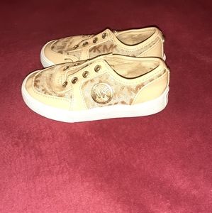 Toddler girl shoes